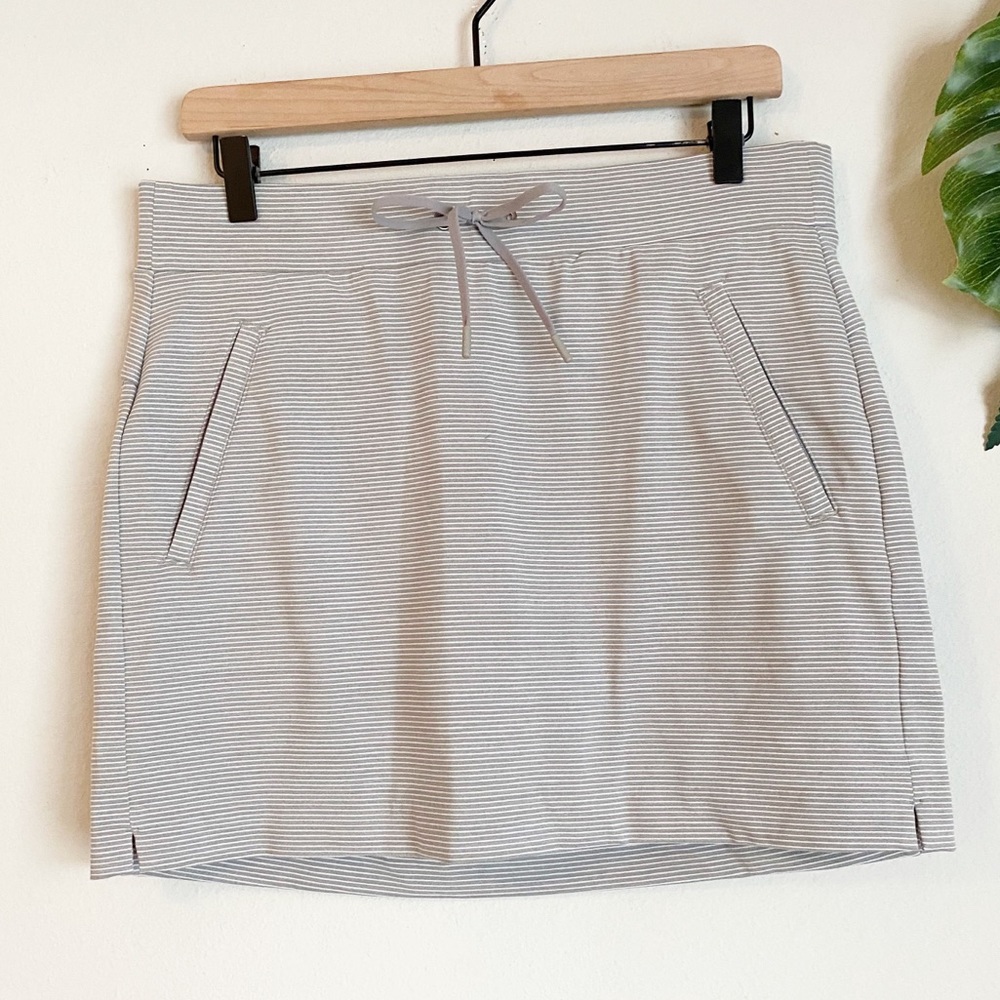 Athleta Skort size S